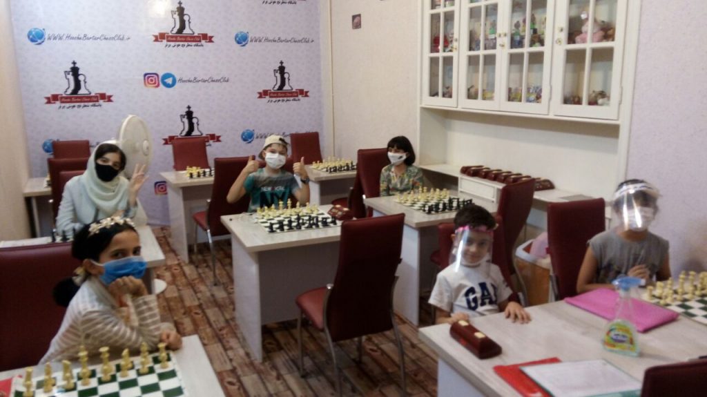 کلاس آموزش شطرنج مقدماتی بالای 8 سال