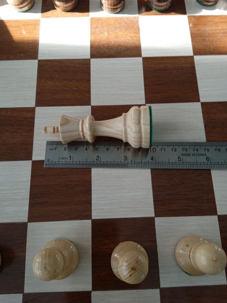اندازه مهره شطرنج چوبی طرح dgt